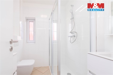 Pronájem bytu 5kk, 100 m² - 2