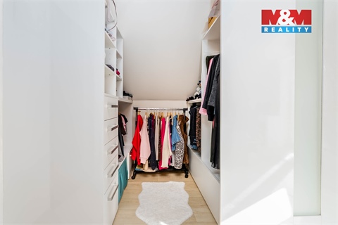 Prodej rodinného domu, 114 m² - 24