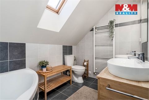 Prodej rodinného domu, 114 m² - 26