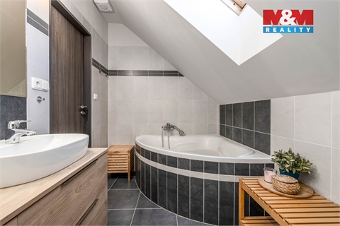 Prodej rodinného domu, 114 m² 26