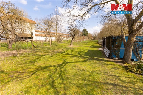 Prodej stavebního pozemku, 1 375 m² 6