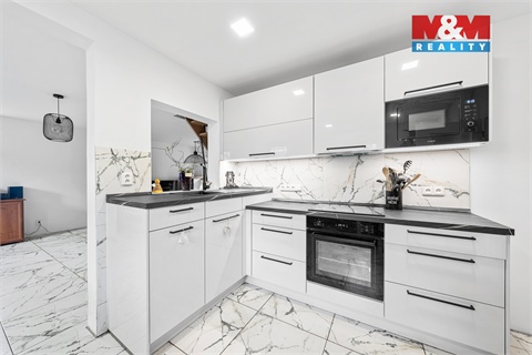 Prodej rodinného domu, 192 m² - 4