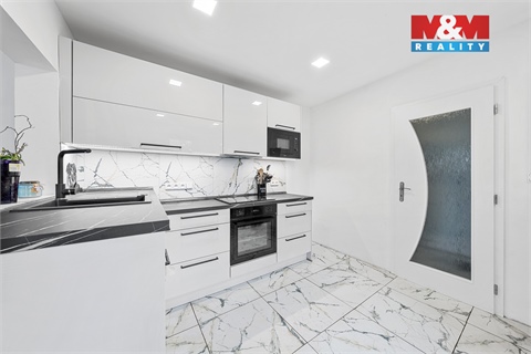 Prodej rodinného domu, 192 m² 4