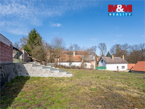 Prodej stavebního pozemku, 1 004 m² 2