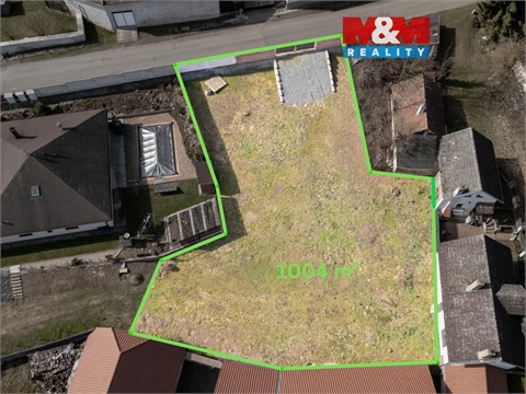 Prodej stavebního pozemku, 1 004 m² 0