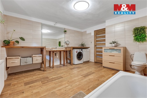 Prodej rodinného domu, 180 m² 10