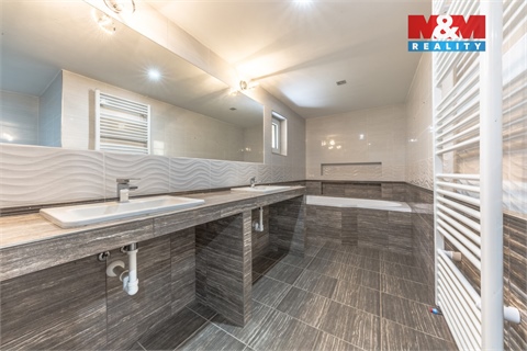 Prodej rodinného domu, 160 m² - 6