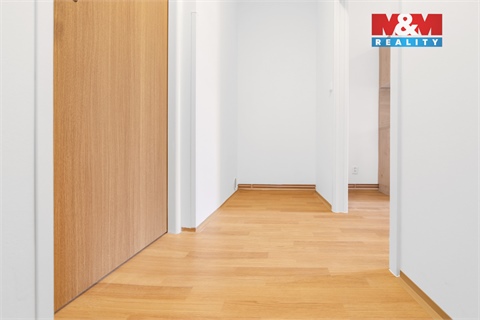 Pronájem bytu 1+1, 37 m² - 8