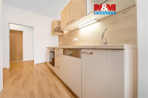Pronájem bytu 1+1, 37 m² 0
