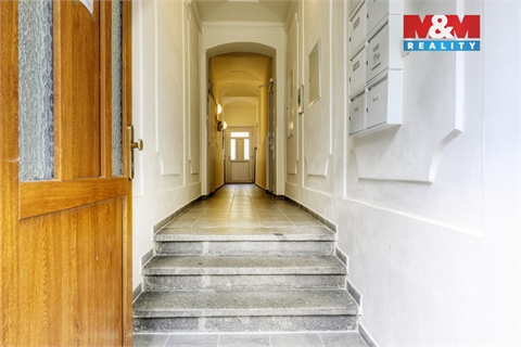 Pronájem bytu 1+1, 37 m² 10