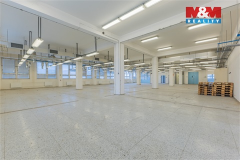Pronájem skladu / haly, 724 m² - 0