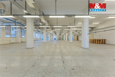 Pronájem skladu / haly, 724 m² - 2
