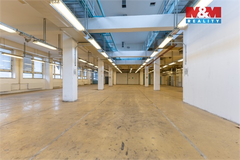 Pronájem skladu / haly, 724 m² - 2