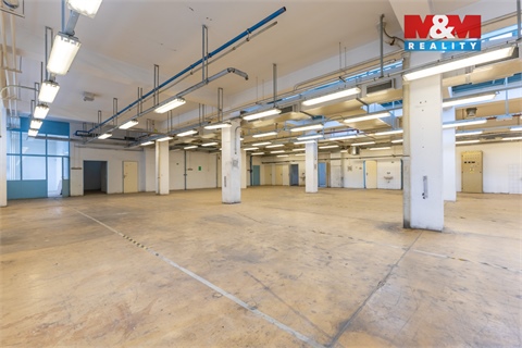 Pronájem skladu / haly, 724 m² 2