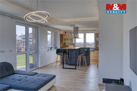 Prodej rodinného domu, 252 m² 4