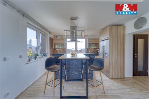 Prodej rodinného domu, 252 m² - 4