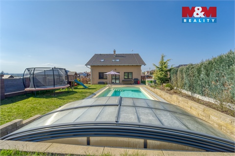 Prodej rodinného domu, 252 m² 16