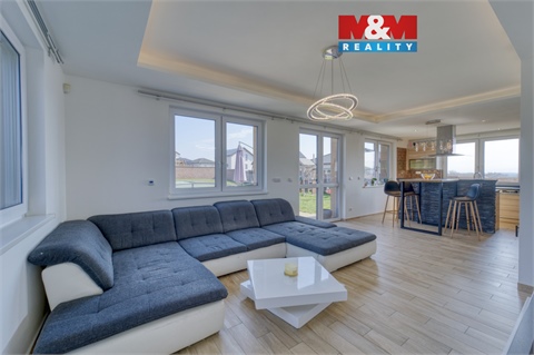 Prodej rodinného domu, 252 m² 0