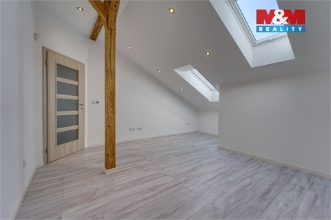 Prodej rodinného domu, 252 m² 20