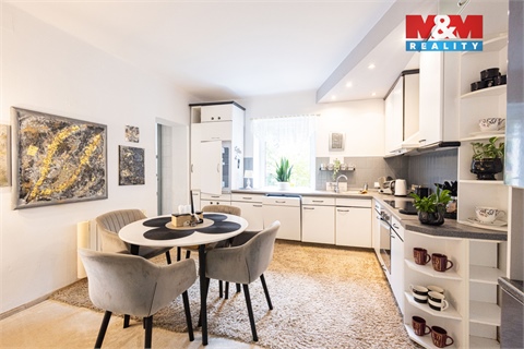 Prodej rodinného domu, 300 m² - 6