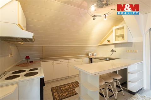 Prodej rodinného domu, 300 m² 18