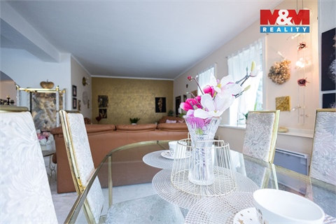 Prodej rodinného domu, 300 m² 2