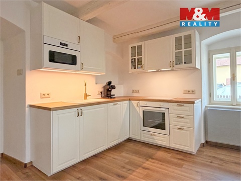 Prodej rodinného domu, 160 m² - 2