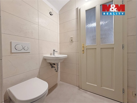 Prodej rodinného domu, 160 m² - 10