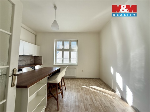 Prodej bytu 1+1, 48 m² - 8