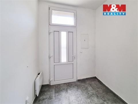 Pronájem bytu 1+1, 38 m² - 4