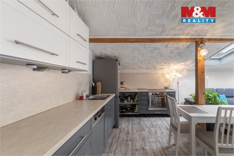 Prodej rodinného domu, 298 m² 6