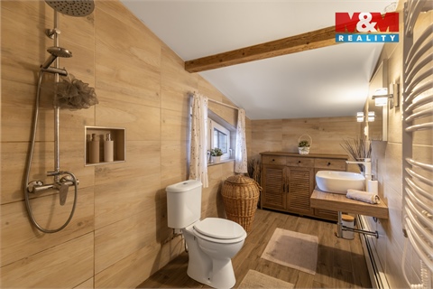 Prodej rodinného domu, 298 m² 4