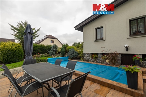 Prodej rodinného domu, 298 m² 0