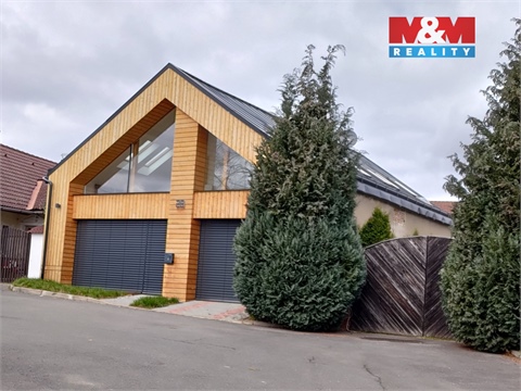 Prodej stavebního pozemku, 1 185 m² 4