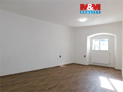 Pronájem bytu 3+1, 89 m² 0