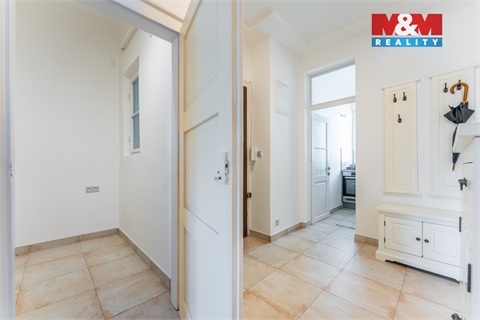 Prodej bytu 3kk, 82 m² - 18
