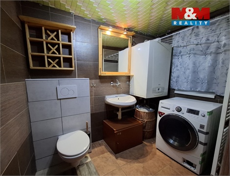 Prodej rodinného domu, 235 m² - 10