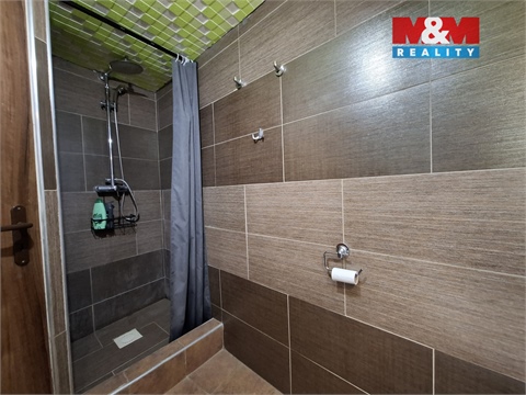 Prodej rodinného domu, 235 m² 10