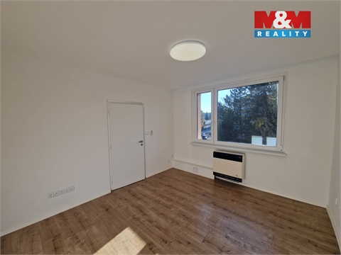 Pronájem bytu 1+1, 27 m² - 0