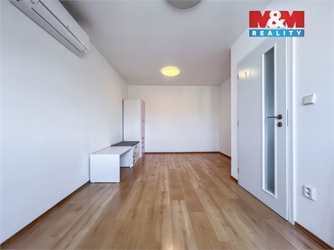 Pronájem bytu 4+1, 93 m² 8