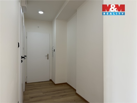 Prodej bytu 3+1, 66 m² 8