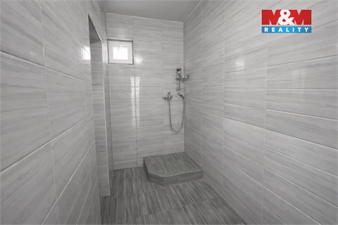 Prodej stavebního pozemku, 1 049 m² 4