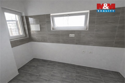 Prodej stavebního pozemku, 1 049 m² 6
