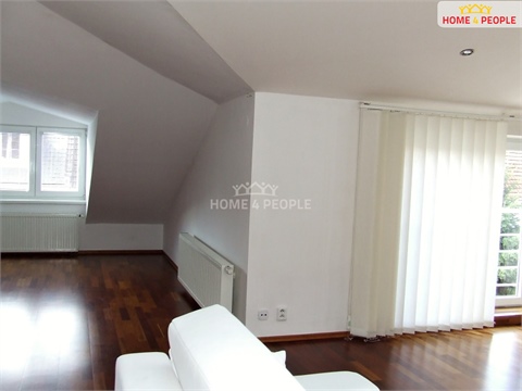 Pronájem bytu 1kk, 50 m² 12