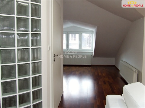 Pronájem bytu 1kk, 50 m² - 12