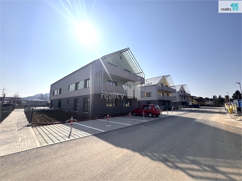 Pronájem bytu 1kk, 32 m² 0