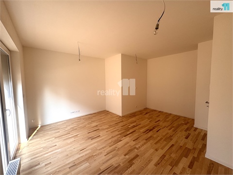 Pronájem bytu 1kk, 32 m² - 2