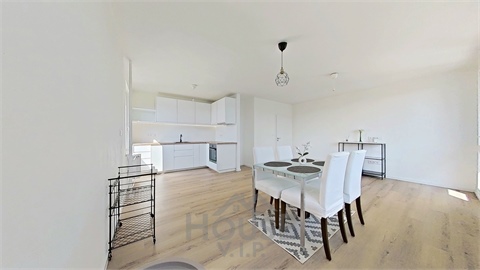 Prodej bytu 3kk, 86 m² 0