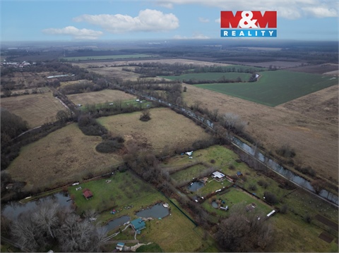 Prodej pozemku, 1 329 m² 0