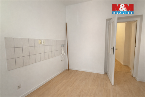 Prodej bytu 4kk, 70 m² - 0